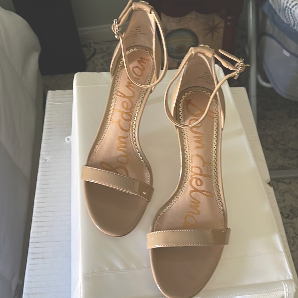 Beige short heel  sandals